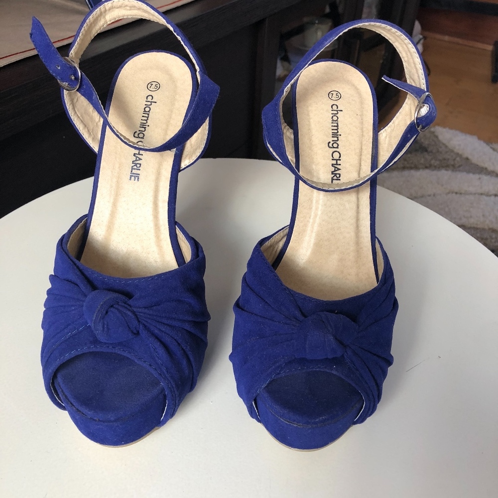 Charming Charlie Strap Blue Size 7.5 Peep Toe Heel